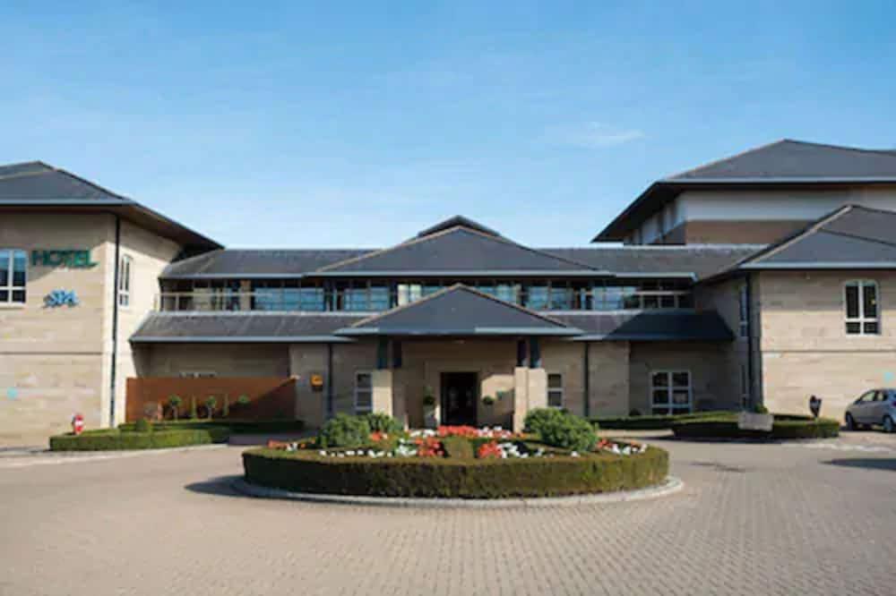 Thorpe Park Hotel And Spa Leeds  Exterior photo